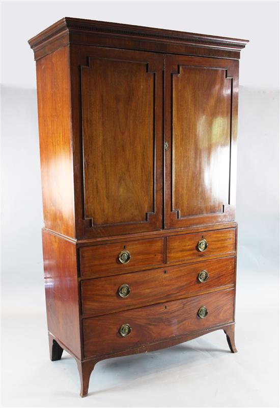 A Regency mahogany linen press, W.4ft D.2ft H.7ft